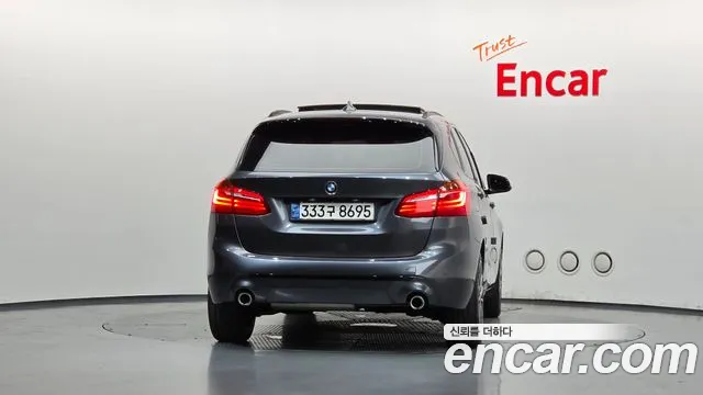 BMW 2-Series 2020 thumb 4