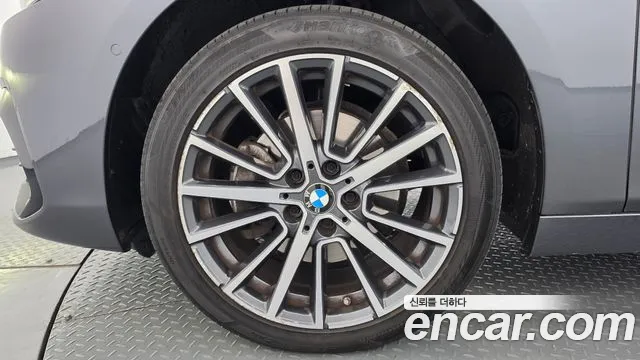 BMW 2-Series 2020 thumb 5