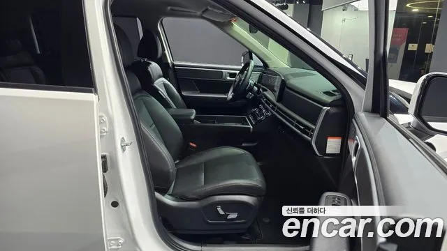 Hyundai Santa Fe 2023 thumb 11