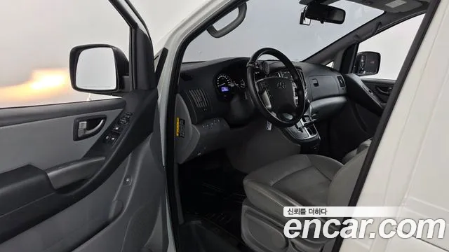 Hyundai Starex 2020 thumb 10