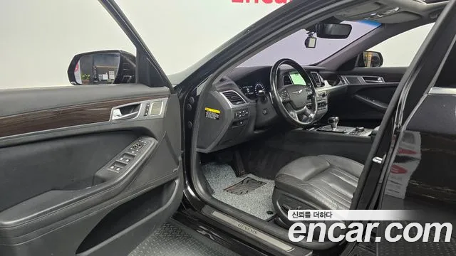 Genesis G80 2017 thumb 10