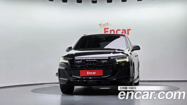 Audi Q7 2023 thumb 3