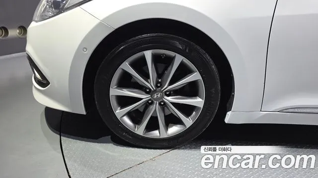Hyundai Grandeur 2015 thumb 5