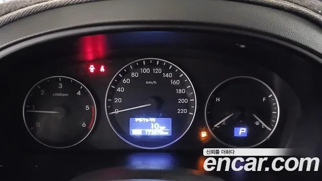 Hyundai Starex 2017 thumb 8