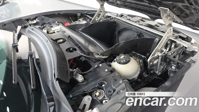 BMW i8 2015 thumb 6