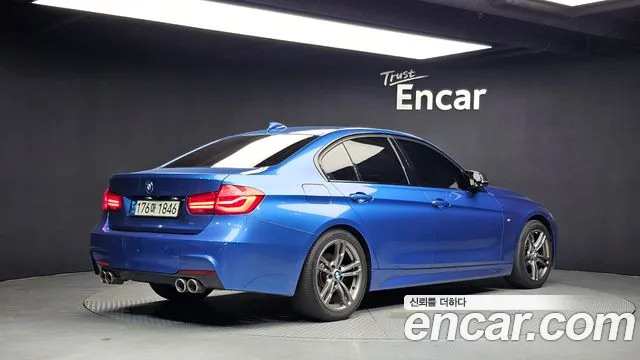BMW 3-Series 2016 thumb 2