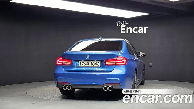 BMW 3-Series 2016 thumb 4