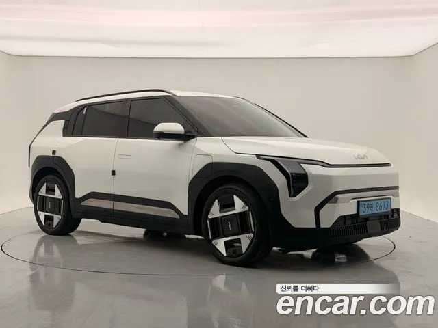Kia EV3 2024 thumb 2