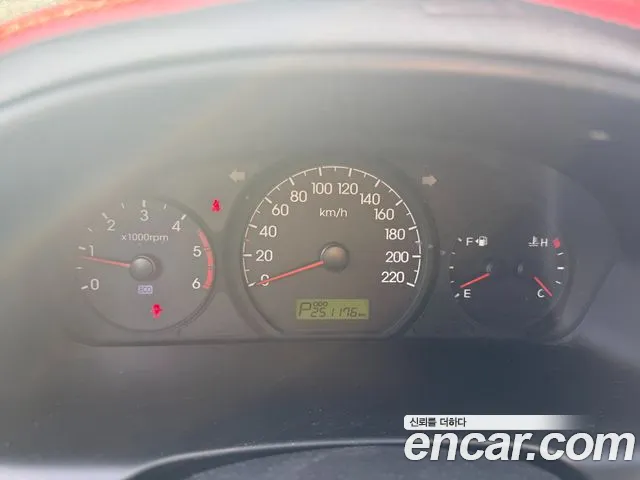 Hyundai Starex 2012 thumb 7