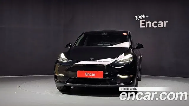 Tesla Model Y 2022 thumb 3
