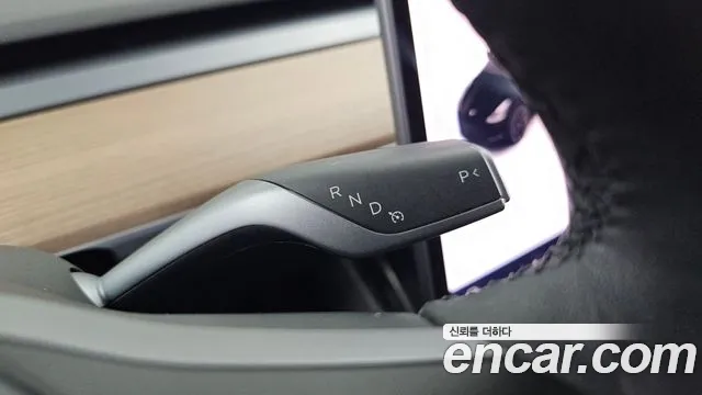 Tesla Model Y 2022 thumb 9