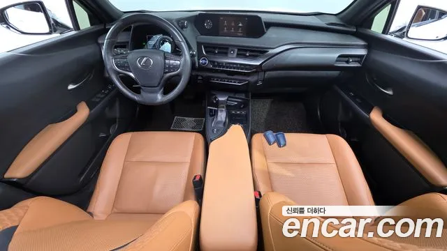 Lexus UX 2019 thumb 7