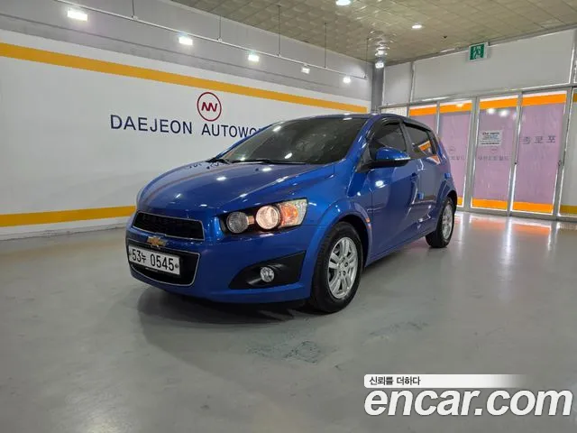 ChevroletGMDaewoo Aveo 2015 thumb 12