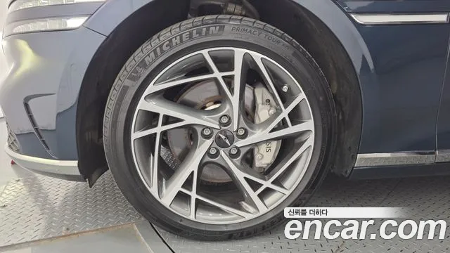 Genesis G90 2022 thumb 5