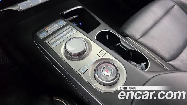Genesis GV70 2022 thumb 9