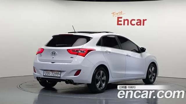 Hyundai i30 2015 thumb 2