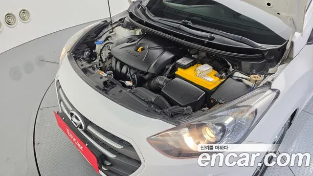 Hyundai i30 2015 thumb 6