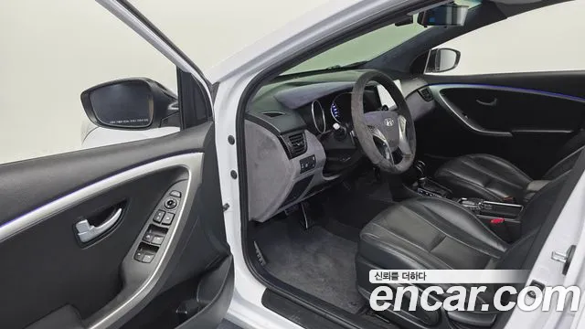 Hyundai i30 2015 thumb 10