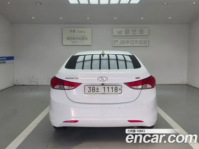 Hyundai Avante 2013 thumb 4