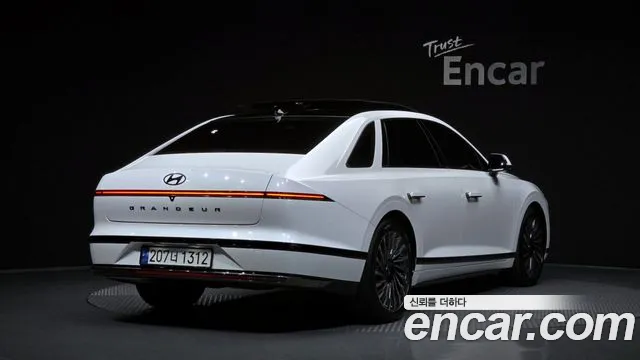 Hyundai Grandeur 2023 thumb 2