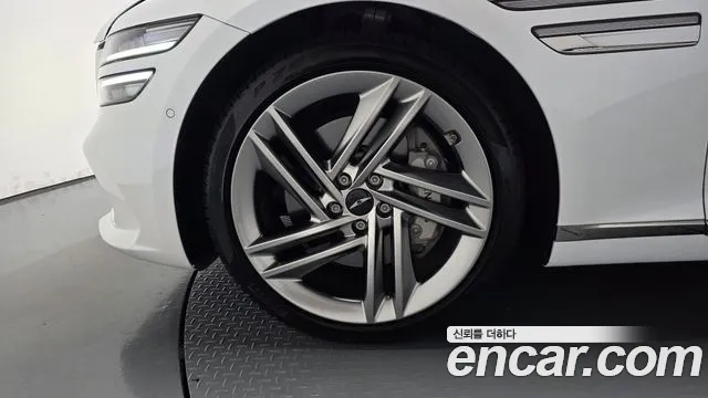 Genesis G80 2024 thumb 4