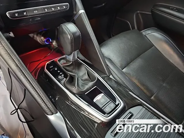 Renault-KoreaSamsung Koleos 2016 thumb 7