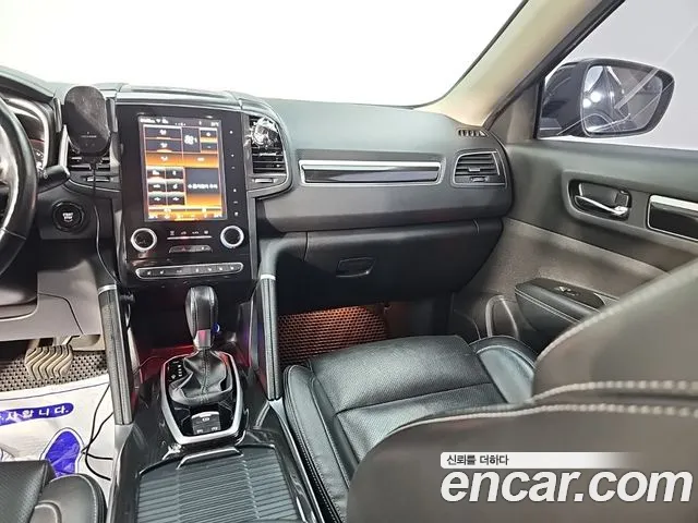 Renault-KoreaSamsung Koleos 2016 thumb 9