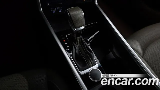 KG_Mobility_Ssangyong Torres 2023 thumb 9