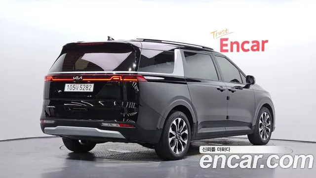 Kia Carnival 2022 thumb 2