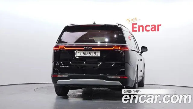 Kia Carnival 2022 thumb 4