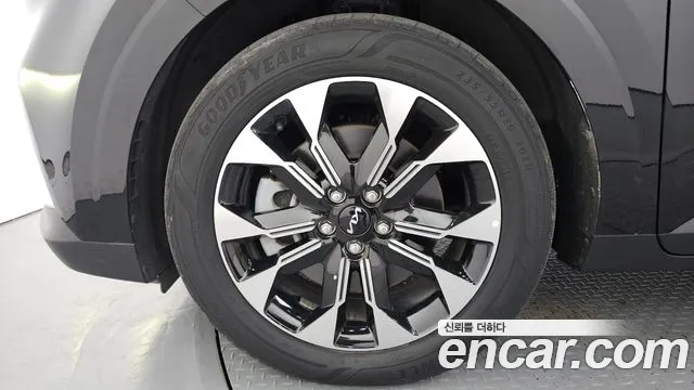 Kia Carnival 2022 thumb 5
