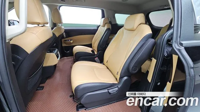 Kia Carnival 2022 thumb 12
