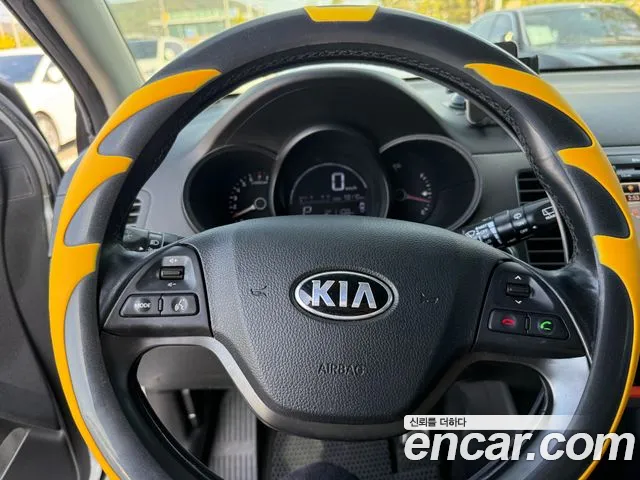 Kia Morning 2013 thumb 8