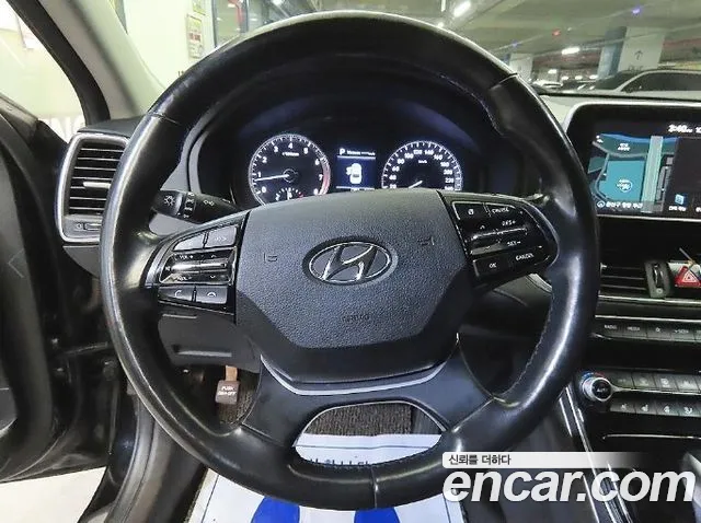 Hyundai Grandeur 2018 thumb 8