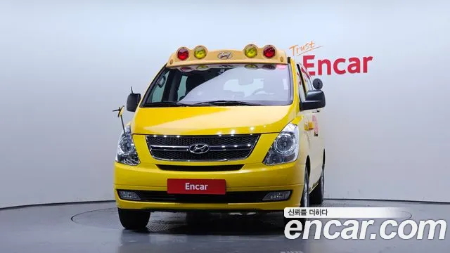 Hyundai Starex 2015 thumb 3