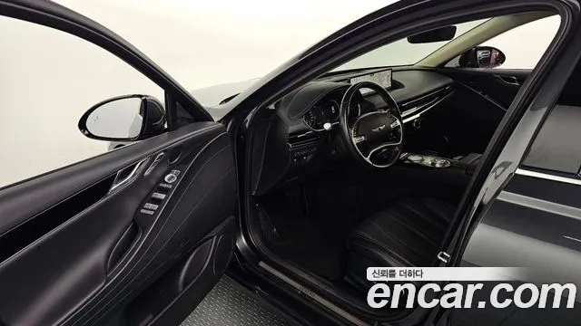 Genesis G80 2020 thumb 10