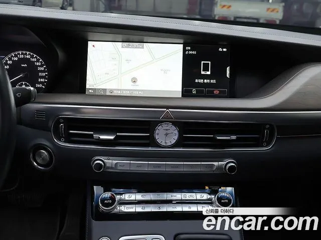 Genesis G90 2019 thumb 9
