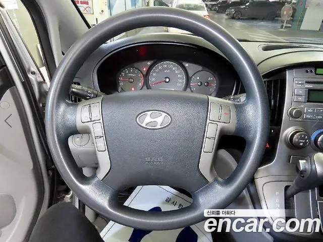 Hyundai Starex 2015 thumb 8