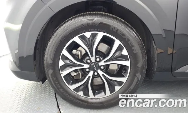 Kia Carnival 2022 thumb 5