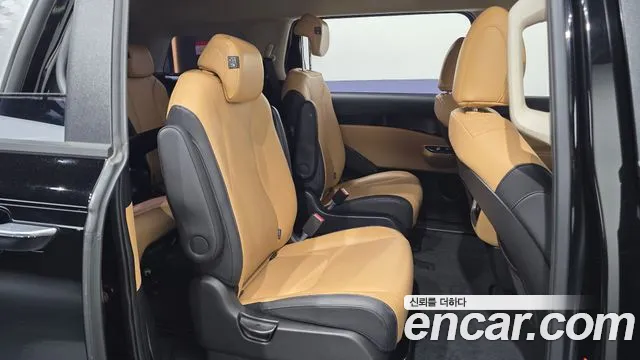 Kia Carnival 2022 thumb 12