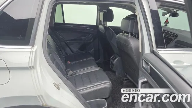 Volkswagen Tiguan 2023 thumb 12