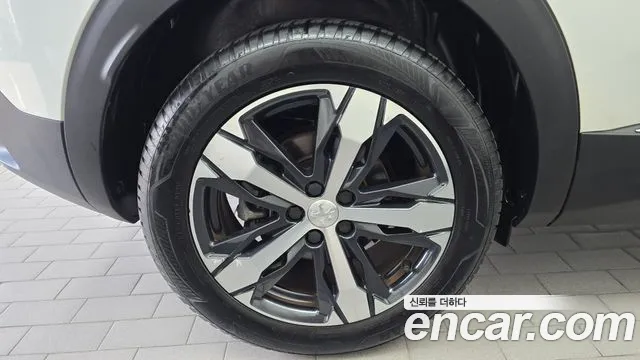 Peugeot 3008 2021 thumb 4