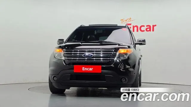 Ford Explorer 2015 thumb 3
