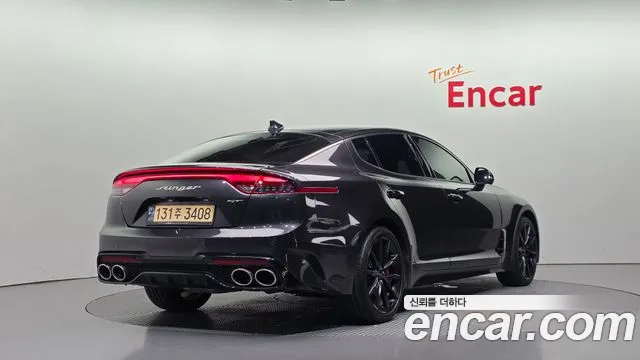 Kia Stinger 2022 thumb 2
