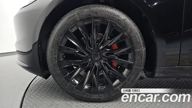 Tesla Model 3 2026 thumb 4
