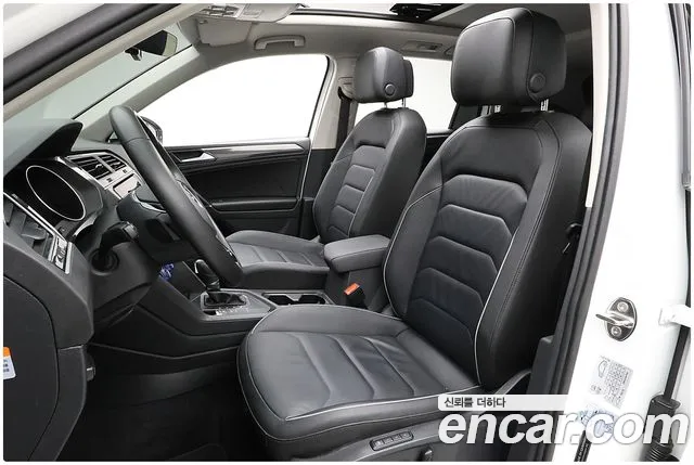 Volkswagen Tiguan 2018 thumb 10