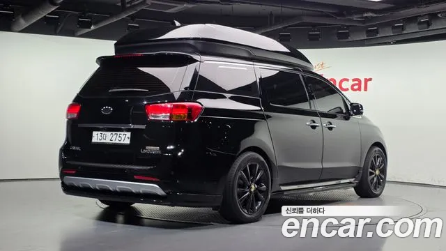 Kia Carnival 2015 thumb 2