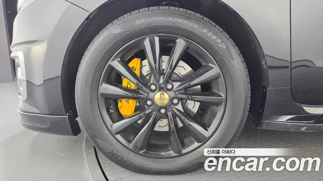 Kia Carnival 2015 thumb 5