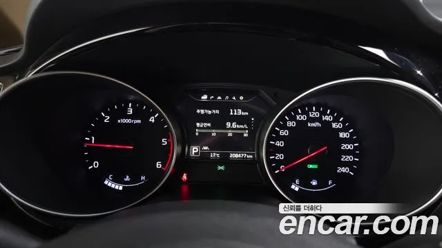 Kia Carnival 2015 thumb 8