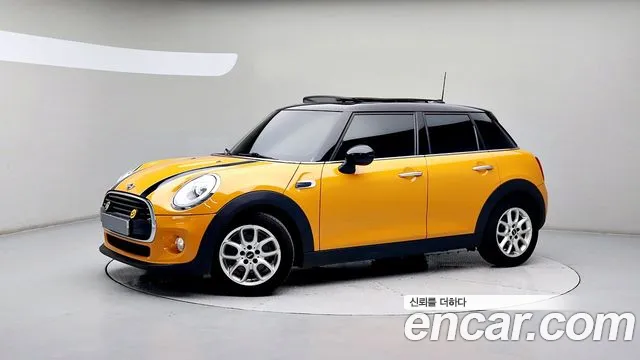 MINI Hatch 2018 thumb 3